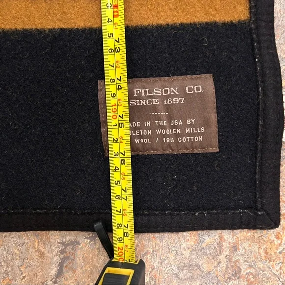 Filson Pendleton Wool Blanket - Picture 6 of 9